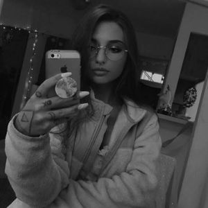 Meet your Posher, Pixi